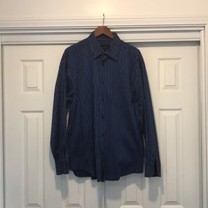 Men’s Bugatchi size XL button up. Blue & black